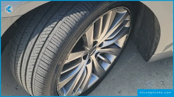 HYUNDAI GENESIS G330 PREMIUM AWD