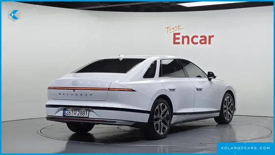 HYUNDAI GRANDEUR 2,5 GASOLINE 2WD
