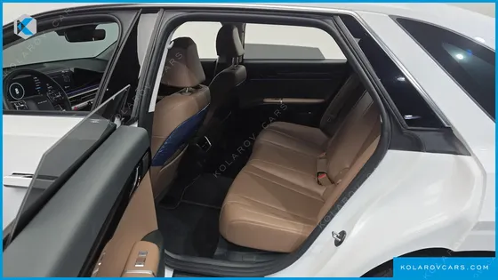 HYUNDAI GRANDEUR 2,5 GASOLINE 2WD