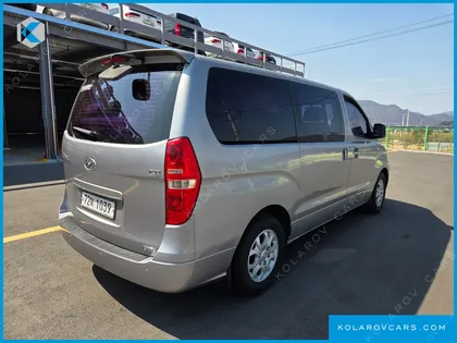 HYUNDAI STAREX 12-SEATER WAGON
