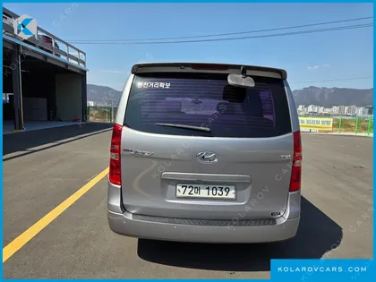 HYUNDAI STAREX 12-SEATER WAGON