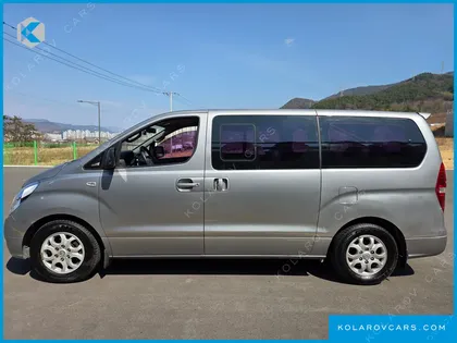 HYUNDAI STAREX 12-SEATER WAGON