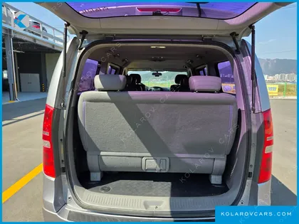 HYUNDAI STAREX 12-SEATER WAGON