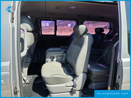 HYUNDAI STAREX 12-SEATER WAGON