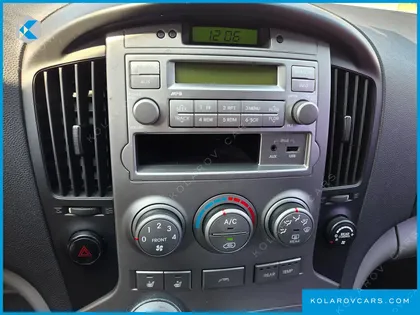 HYUNDAI STAREX 12-SEATER WAGON