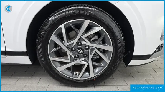 HYUNDAI GRANDEUR 2,5 GASOLINE 2WD