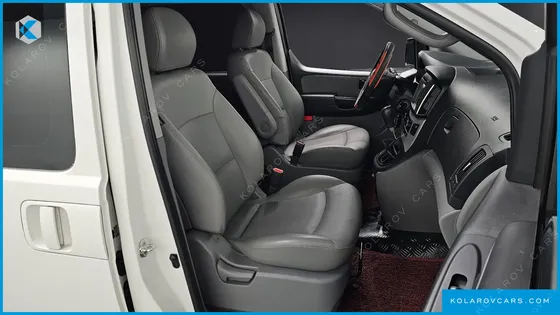 HYUNDAI STAREX 5-SEATER VAN