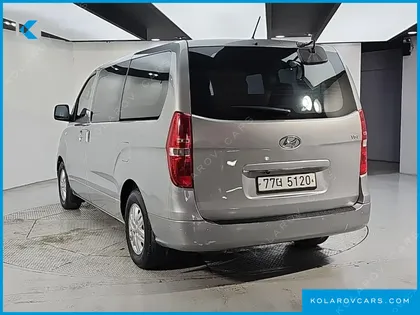 HYUNDAI STAREX 12-SEATER WAGON
