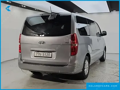 HYUNDAI STAREX 12-SEATER WAGON
