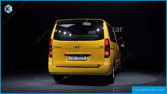 HYUNDAI STAREX 12-SEATER WAGON