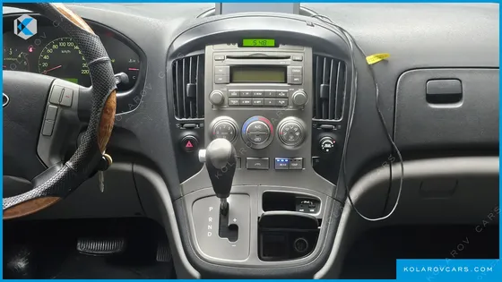 HYUNDAI STAREX 12-SEATER WAGON