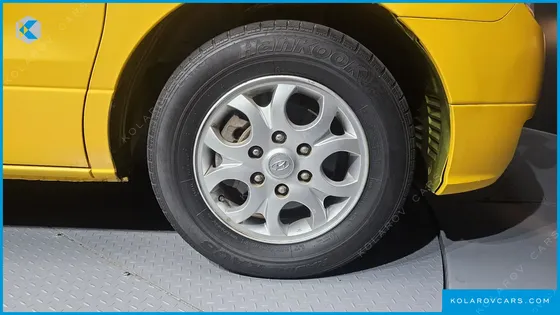 HYUNDAI STAREX 12-SEATER WAGON
