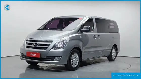 HYUNDAI STAREX 5-SEATER VAN