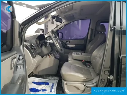 HYUNDAI STAREX 12-SEATER WAGON