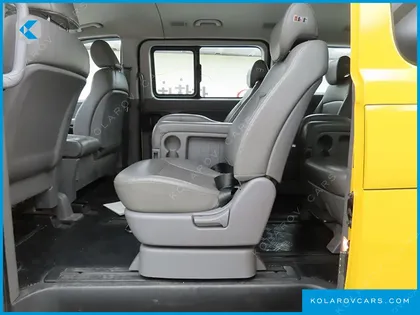 HYUNDAI STAREX GUARD CAR OF CHILDREN