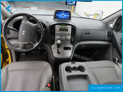 HYUNDAI STAREX GUARD CAR OF CHILDREN