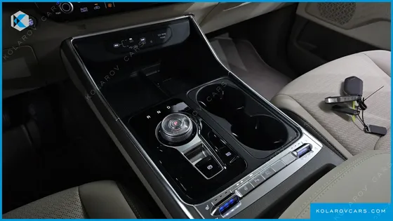 KIA CARNIVAL HEV 7-SEATER X LINE