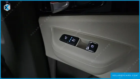 KIA CARNIVAL HEV 7-SEATER X LINE