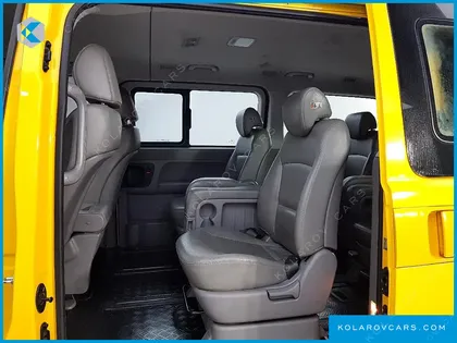 HYUNDAI STAREX GUARD CAR OF CHILDREN