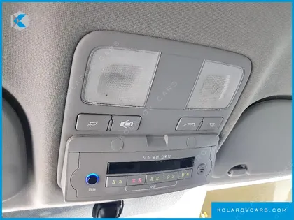 HYUNDAI STAREX GUARD CAR OF CHILDREN