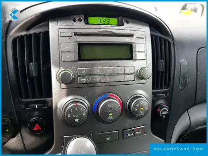 HYUNDAI STAREX GUARD CAR OF CHILDREN