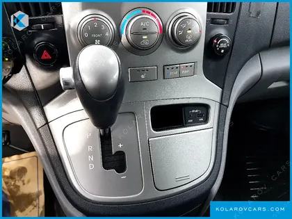 HYUNDAI STAREX GUARD CAR OF CHILDREN
