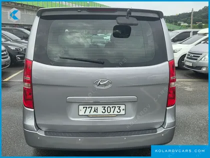 HYUNDAI STAREX 12-SEATER WAGON