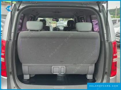 HYUNDAI STAREX 12-SEATER WAGON