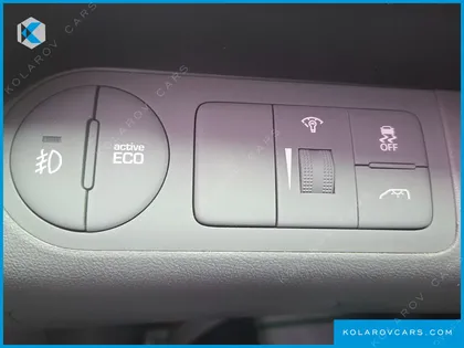 HYUNDAI STAREX 12-SEATER WAGON