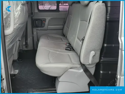 HYUNDAI STAREX 5-SEATER VAN
