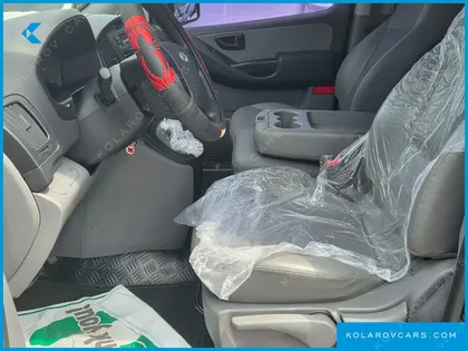 HYUNDAI STAREX 12-SEATER WAGON