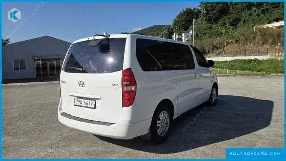 HYUNDAI STAREX 12-SEATER WAGON
