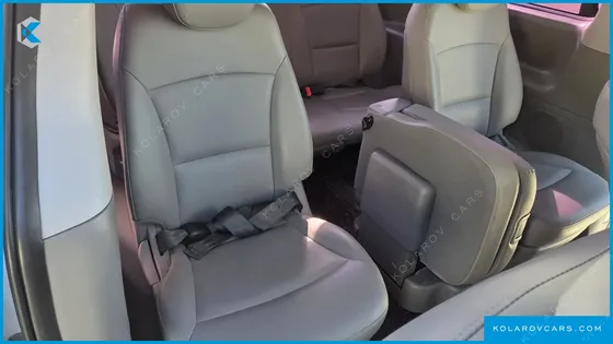 HYUNDAI STAREX 12-SEATER WAGON
