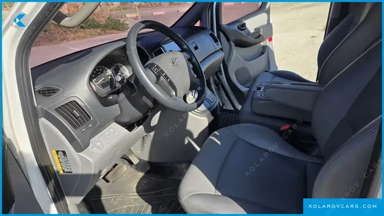 HYUNDAI STAREX 12-SEATER WAGON