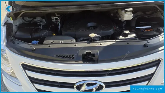 HYUNDAI STAREX 12-SEATER WAGON