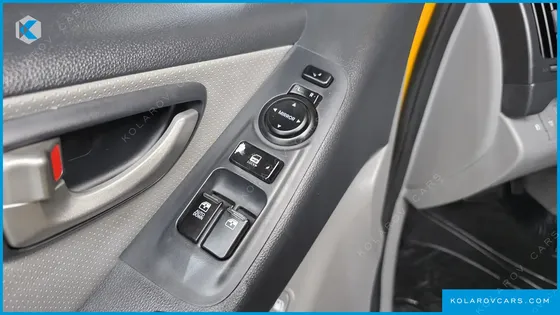 HYUNDAI STAREX GUARD CAR OF CHILDREN