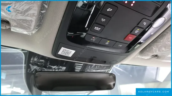 KIA CARNIVAL GASOLINE 9-SEATER SIGNATURE