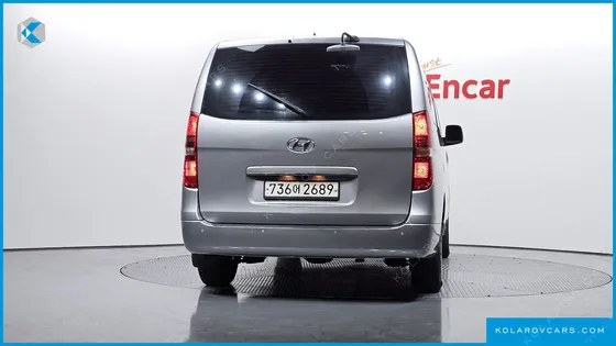HYUNDAI STAREX 12-SEATER WAGON
