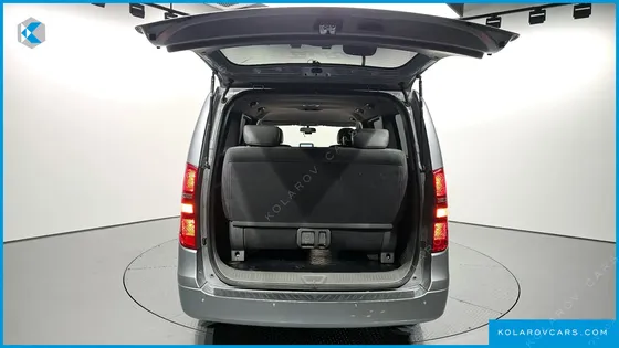 HYUNDAI STAREX 12-SEATER WAGON