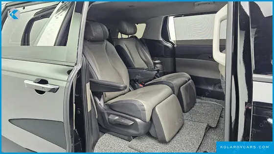 KIA CARNIVAL DIESEL 7-SEATER NOBLESSE