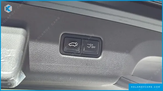 KIA CARNIVAL DIESEL 7-SEATER NOBLESSE