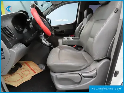 HYUNDAI STAREX 12-SEATER WAGON