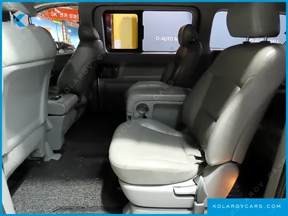 HYUNDAI STAREX 12-SEATER WAGON