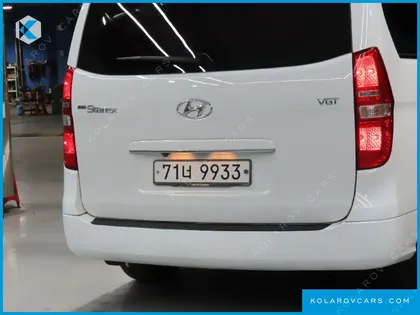 HYUNDAI STAREX 12-SEATER WAGON