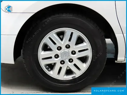 HYUNDAI STAREX 12-SEATER WAGON
