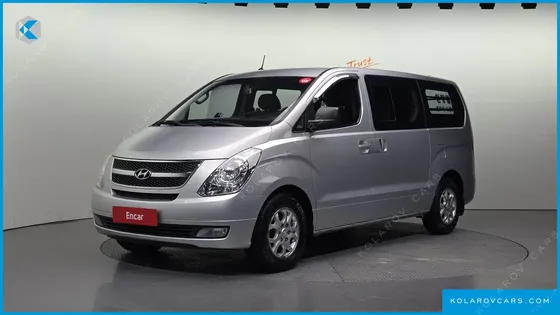 HYUNDAI STAREX 5-SEATER VAN