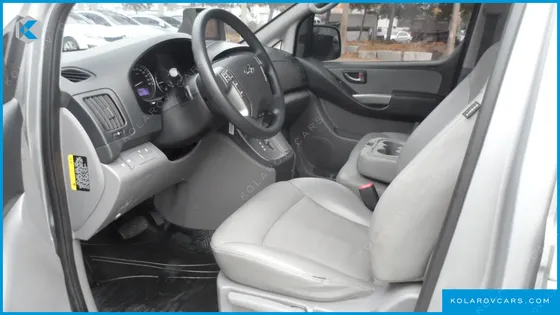 HYUNDAI STAREX 3-SEATER VAN