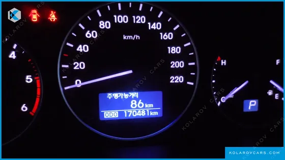 HYUNDAI STAREX 3-SEATER VAN