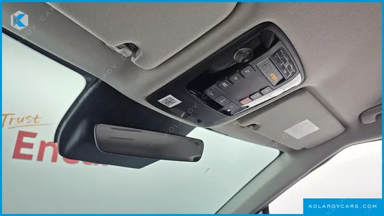 KIA CARNIVAL DIESEL 9-SEATER GRAVITY