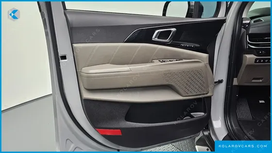 KIA CARNIVAL DIESEL 9-SEATER GRAVITY